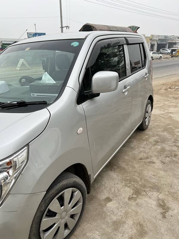 Suzuki Wagon R 2016/17 Lahore reg 8