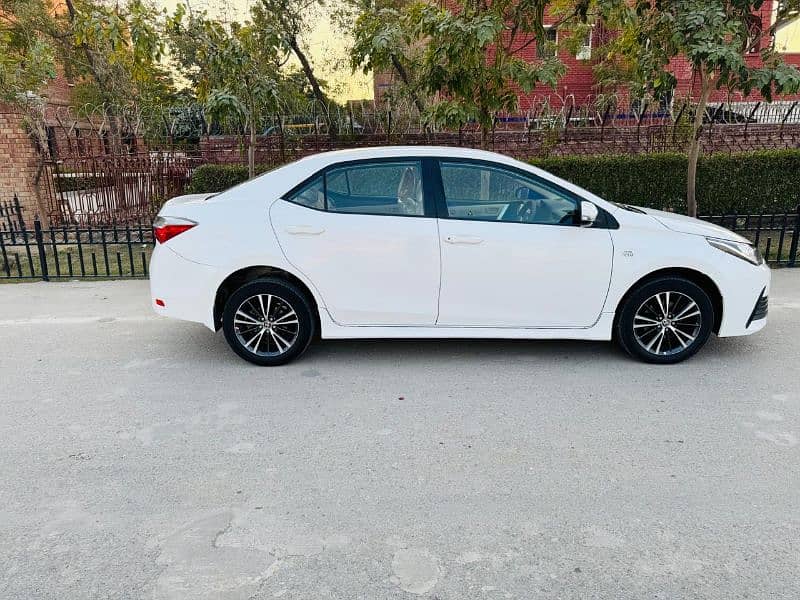 Toyota Altis Grande 2018 3