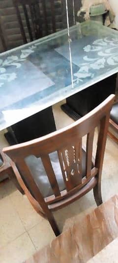 sheesham wood dining table (urgent sell,)