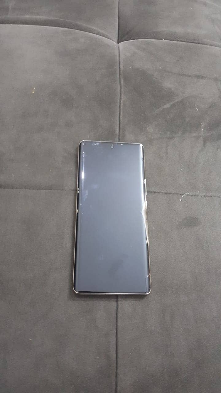 Brand new Infinix Zero 30 1