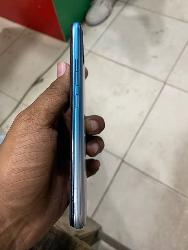 tecno spark go 4