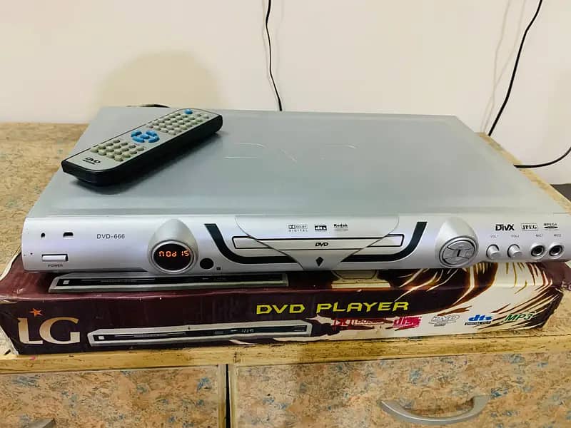 LG  DvD player 600 series/. With box 1