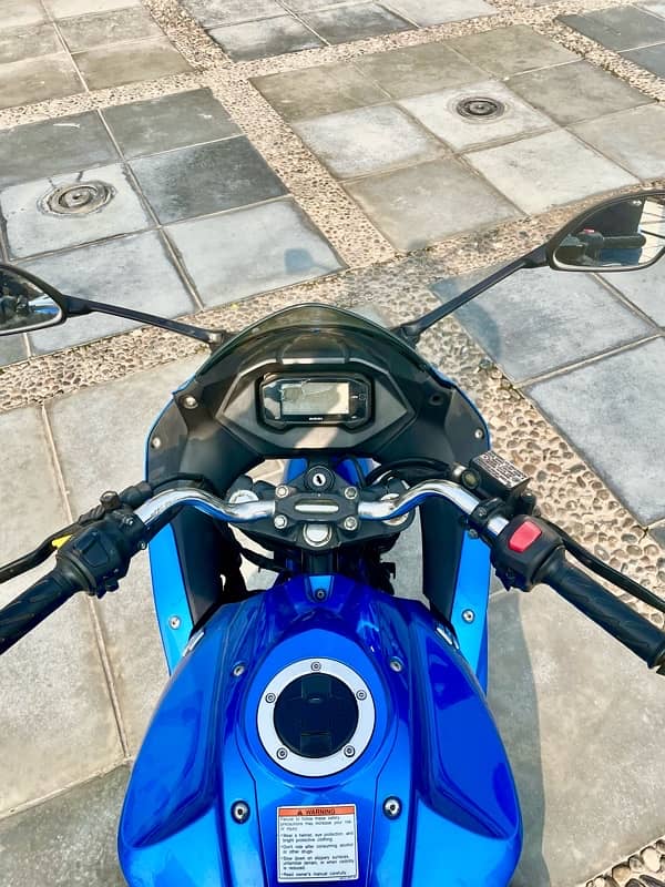 SUZUKI GIXXER 15 3