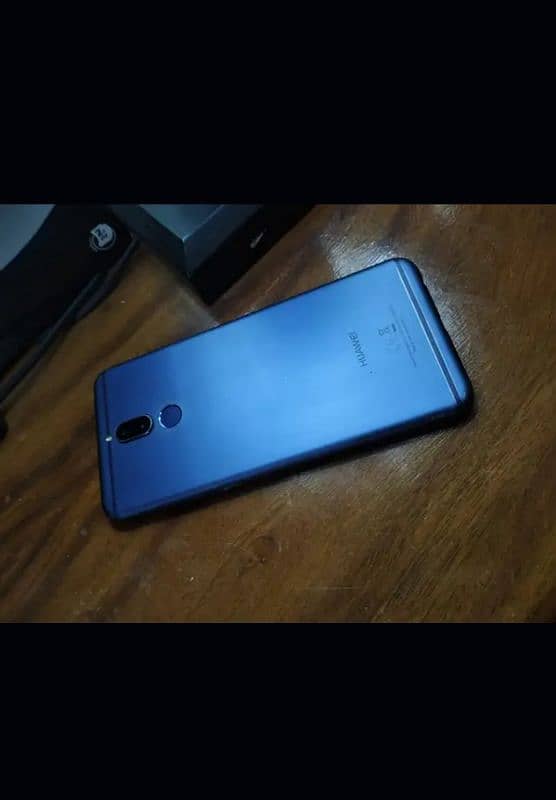 03237004371 Huawei Mate 10 Aurora Blue 64GB Metal finishing finger 2