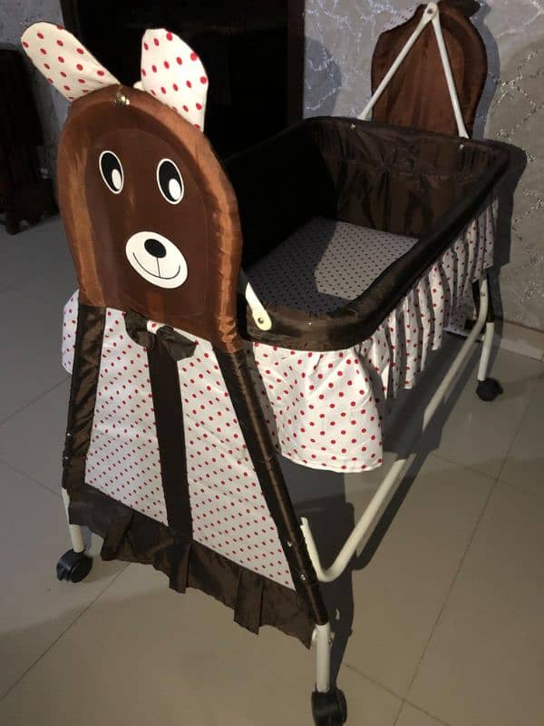 important baby cot 1