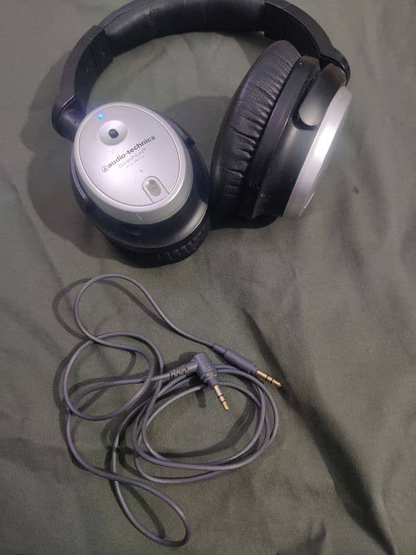 Audio Technica Quiet Point ATH-ANC7b Headphones. 8