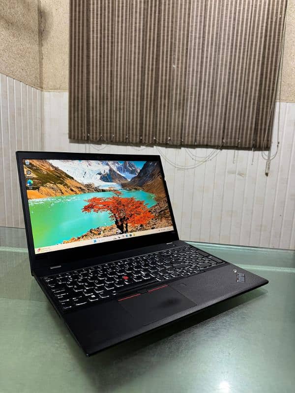 Lenovo i7 8th Generation Laptop | i7 8th Gen Laptop for Sale | P52s 1