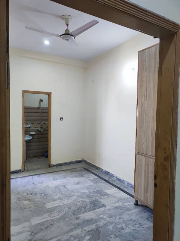 Ghouri town pH 4c1 2bed for rent water electrity Available 3