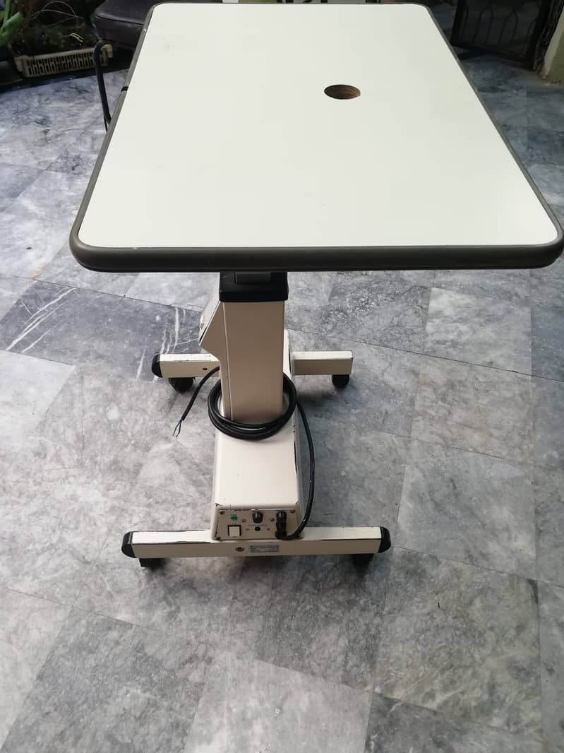 Vision testing Machine table 2