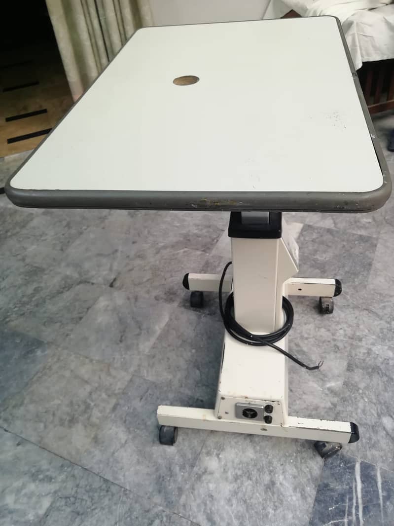 Vision testing Machine table 3