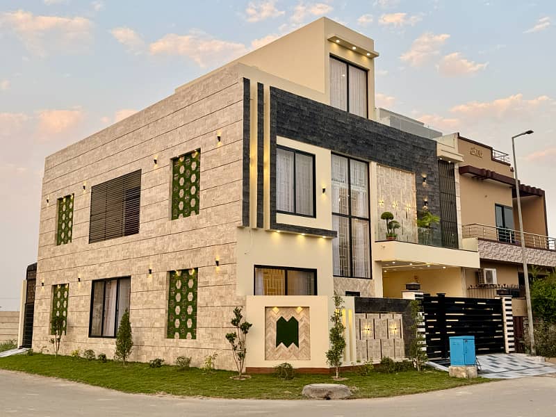 Modern Design Corner 10 Marla House For Sale | Citi Housing Gujranwala 6