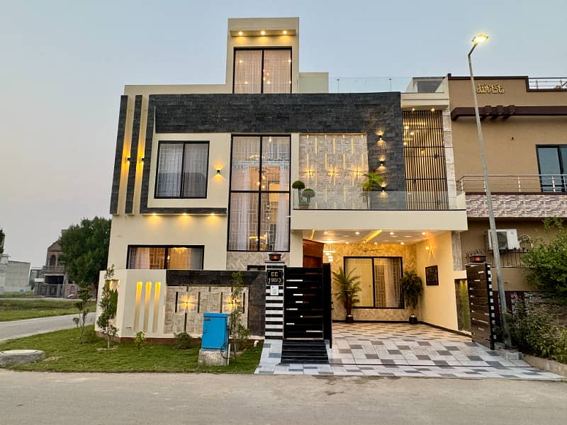 Modern Design Corner 10 Marla House For Sale | Citi Housing Gujranwala 0