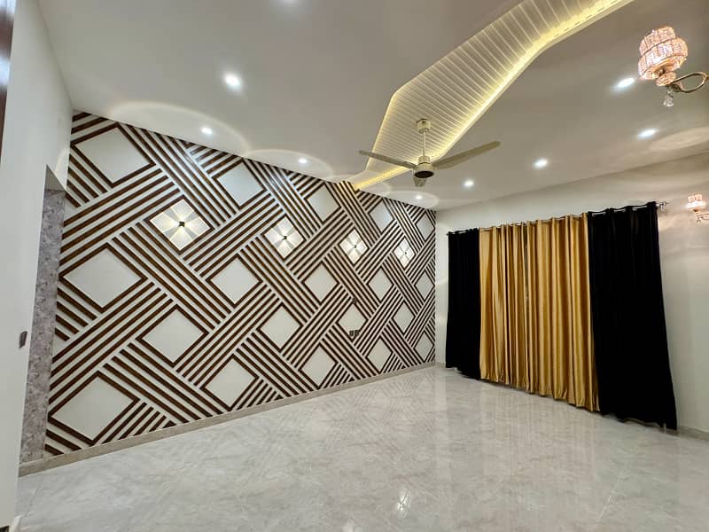 Modern Design Corner 10 Marla House For Sale | Citi Housing Gujranwala 35