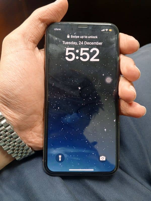 IPHONE 11 PRO 1