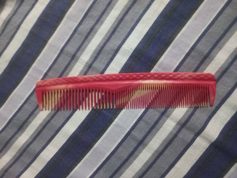 vintage comb from 80's 0