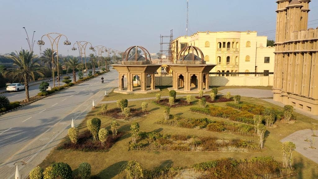 3 Marla Commercial Plot For Sale In Master City Gujranwala Block-D 4