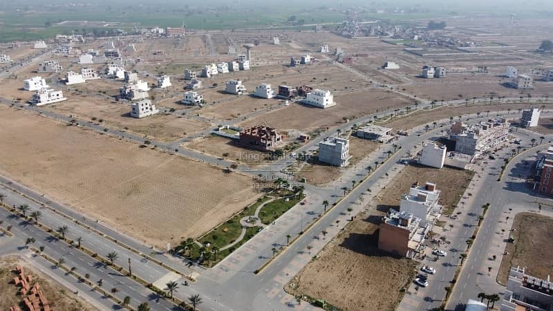 1 Kanal Plot Available On Installment (Royal Palm City Gujranwala) 35