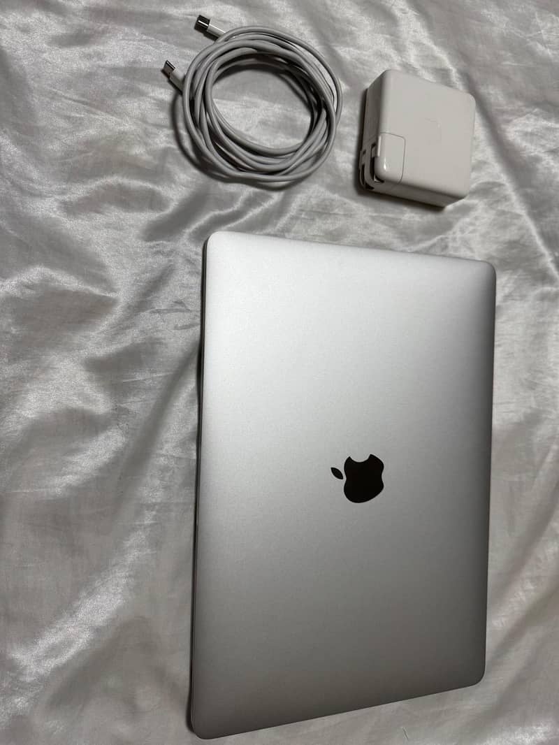 macbook pro 2018 model 0