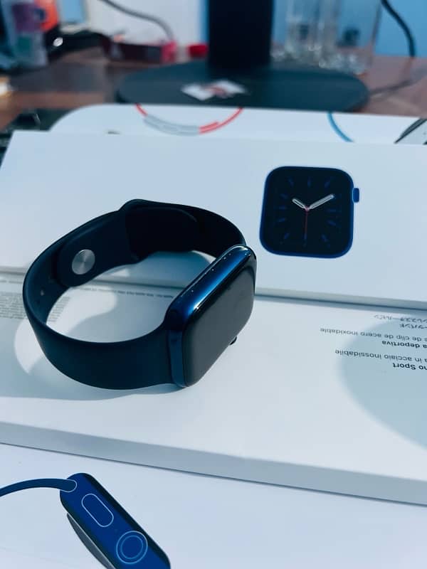 Apple Watch Series 6 44MM Blue 0