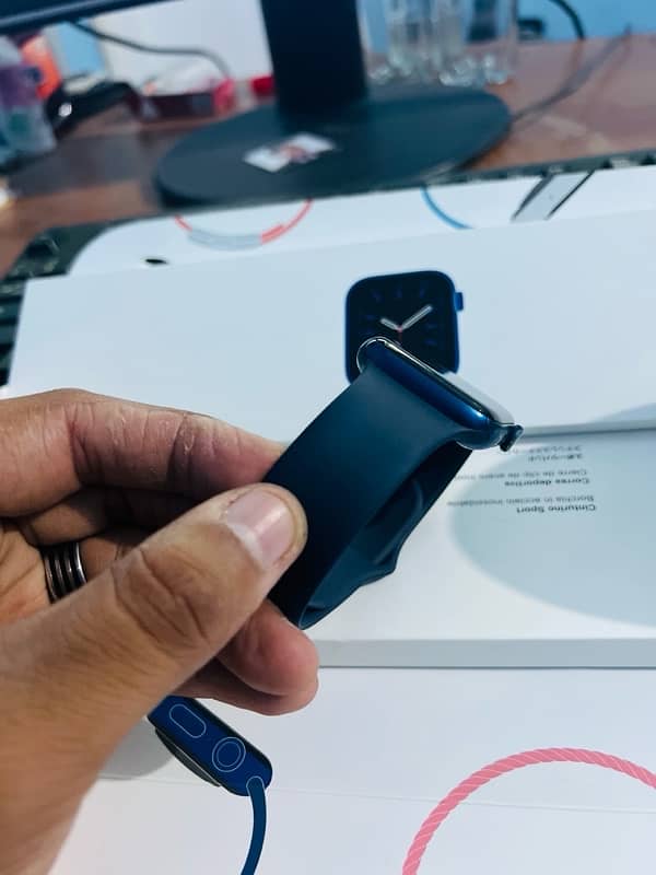 Apple Watch Series 6 44MM Blue 6