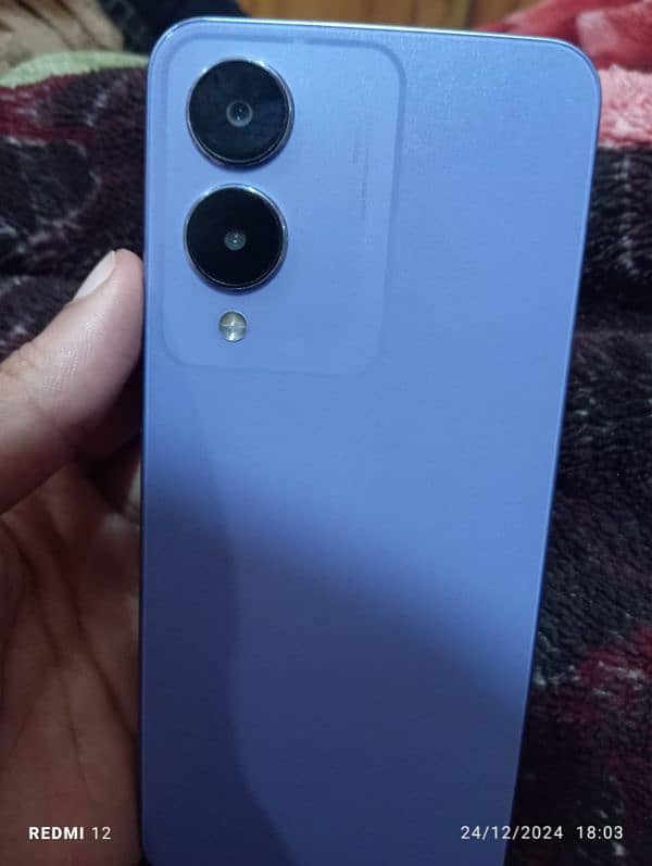 Vivo y17s 6/128 19/10 condition. purple colour 3