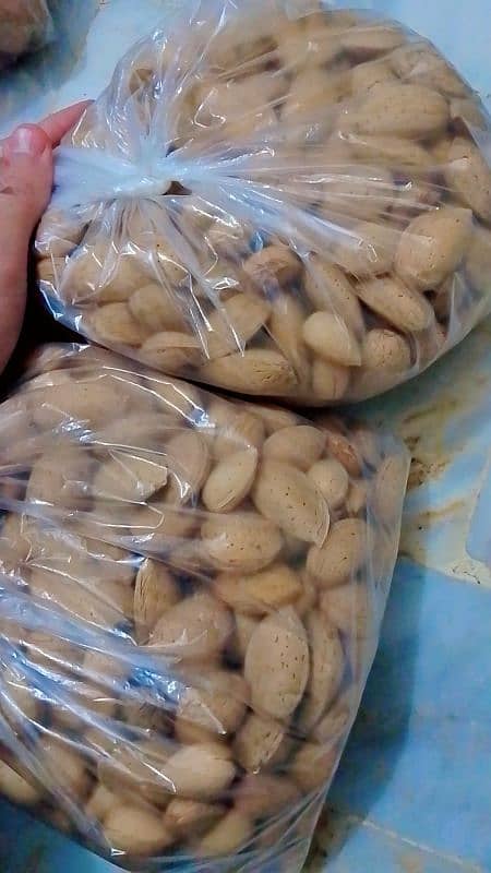 Best Quality Badam | Almonds | Available in 1Kg & 500 g Pack 3