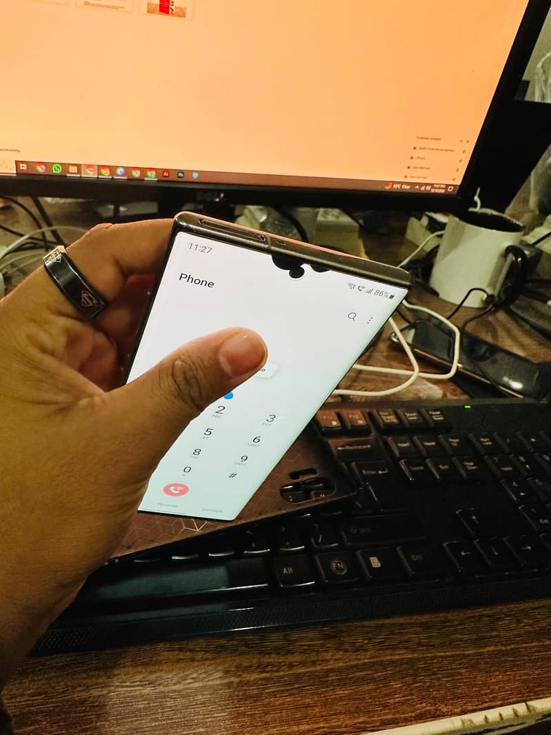 Samsung Mobile Note 10 Plus 7