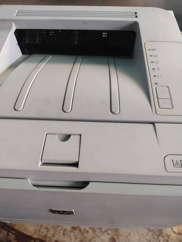 Used Printer HP 2035 only refill required 0