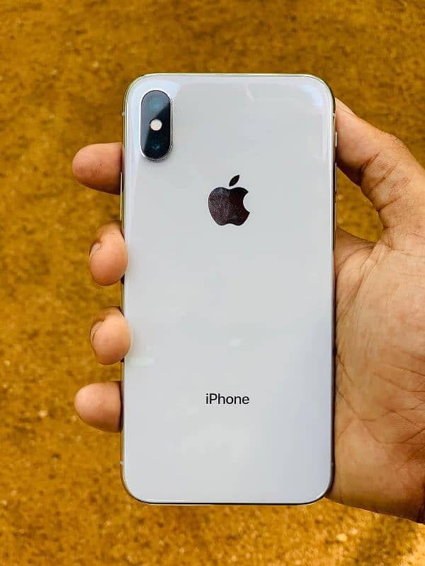 iPhone X street/256 GB PTA approved for urgent sale 03484580261 0