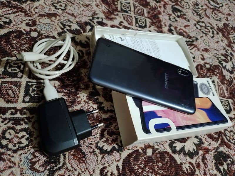 Samsung galaxy A10,full box(0316//58 //59//104,,memry 32gb,urgent sale 12