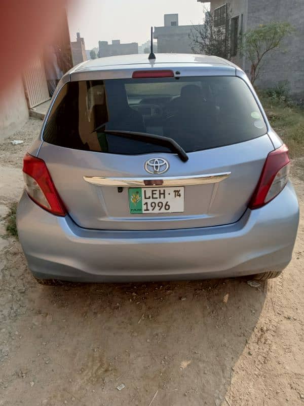 Toyota Vitz 2012 3