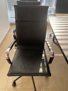 Meeting Chairs | Office Chairs | Conference Room Chairs