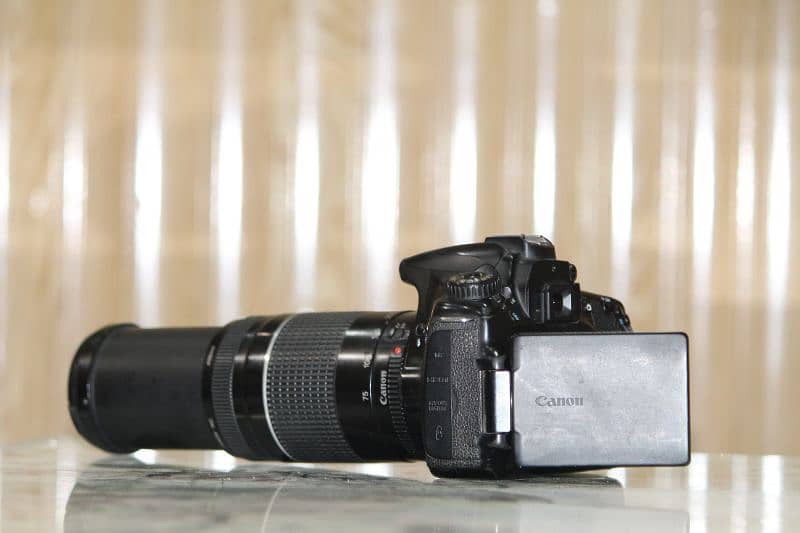 Canon 60d with 18-55mm & 75-300 mm lens full deal in cheap price 6