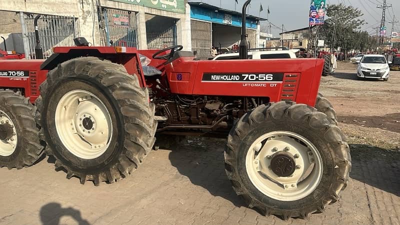 New Holland 7056 4x4 2023model 1