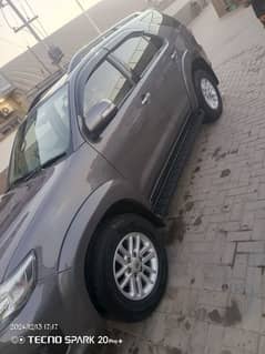 Toyota Fortuner 2014