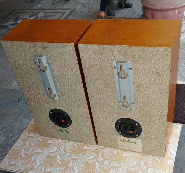 2x Stereo Vintage English Speakers \ MORDAUNT SHORT and SHARP. 1