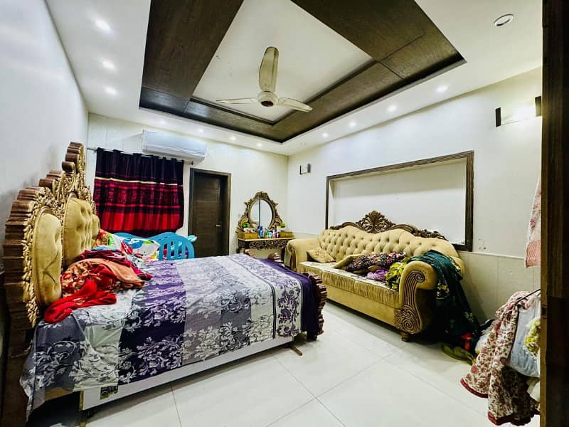 Eight Marla Non-Furnished Brand New House Available For Rent In Bahria Town, Lahore. 9