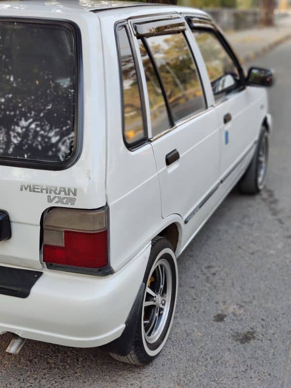 Suzuki Mehran VXR 2016 18