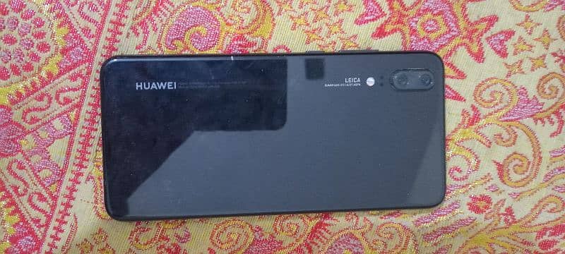 huawei p20 10by10 non pta 4gb ram 128gb rom 0