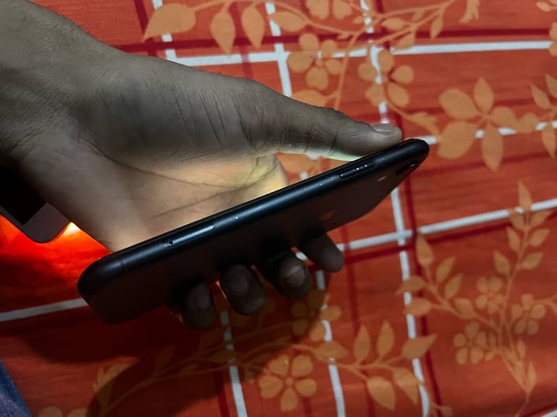 Iphone XR 6/64 Non pta factory unlocks all ok 6