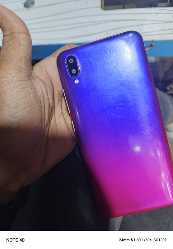 Vivo y93s 10 by 8 condition 8/256 0