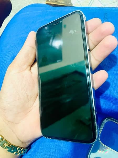 Iphone xr converted in 13 pro 10