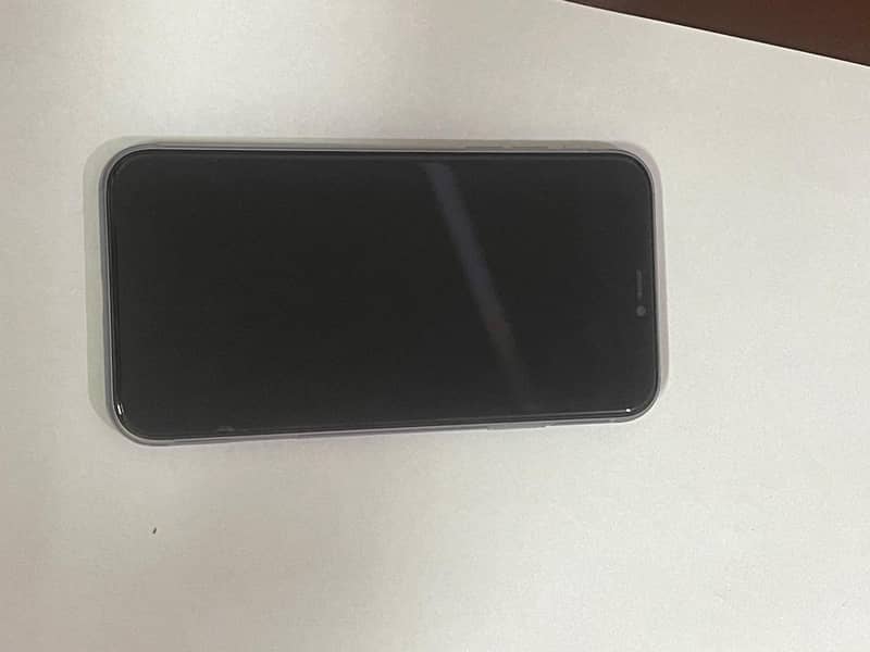 Apple iPhone 11, 64 GB, 10/10 Condition, Non PTA 4