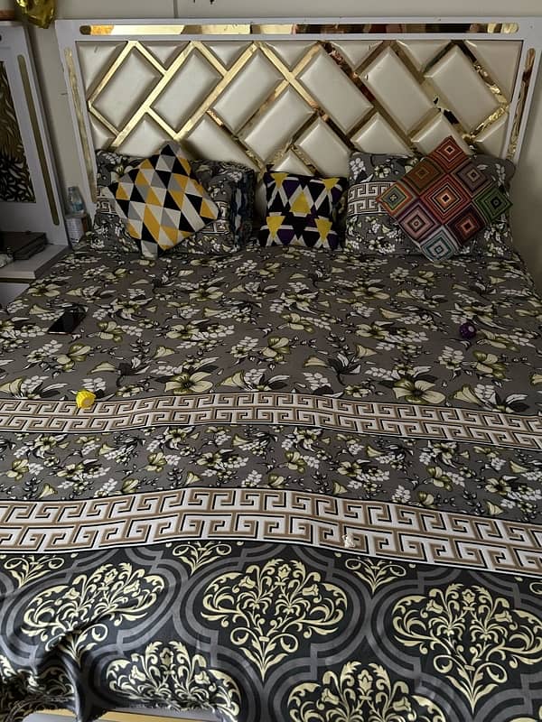 complete bedroom set 0