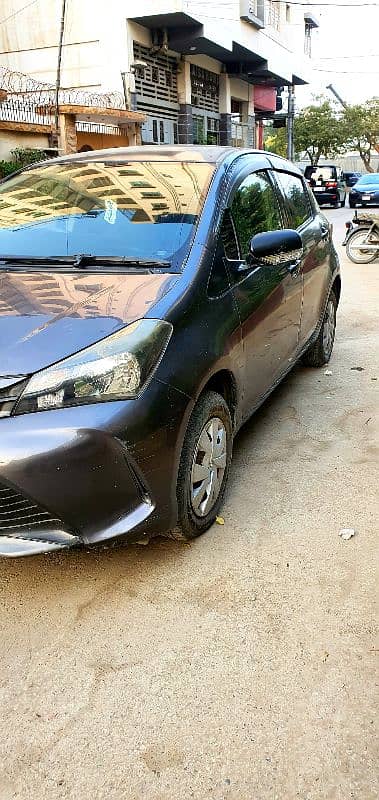 Toyota Vitz 2014 4