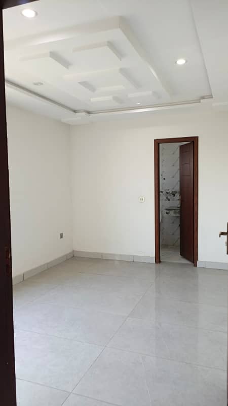 1 Bed Apartment For Rent in Sector D Bahria Town Lahore 7