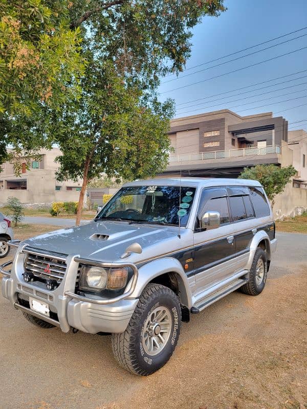 Mitsubishi Pajero 1993 3