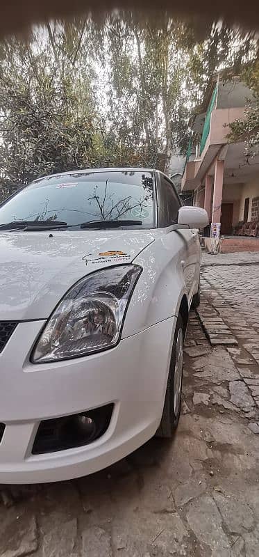 Suzuki Swift 2012 1