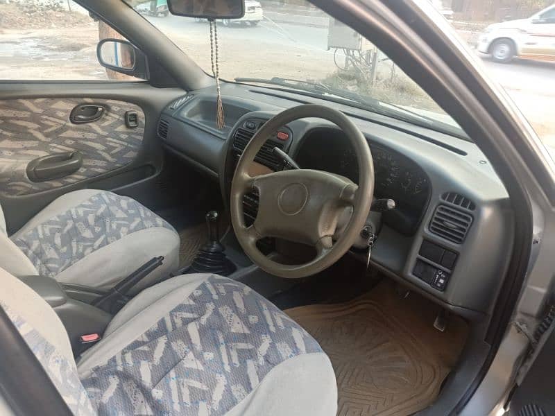 Suzuki Baleno 2004 8