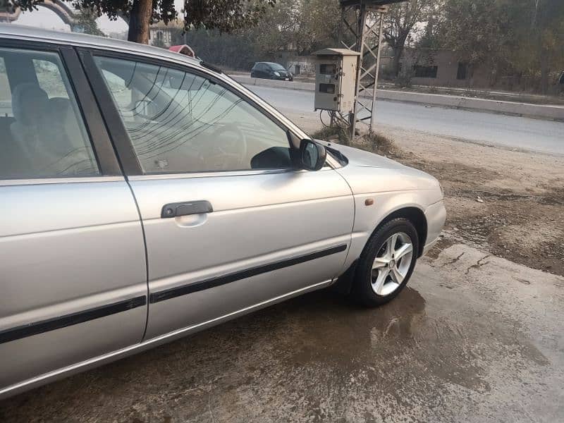 Suzuki Baleno 2004 9